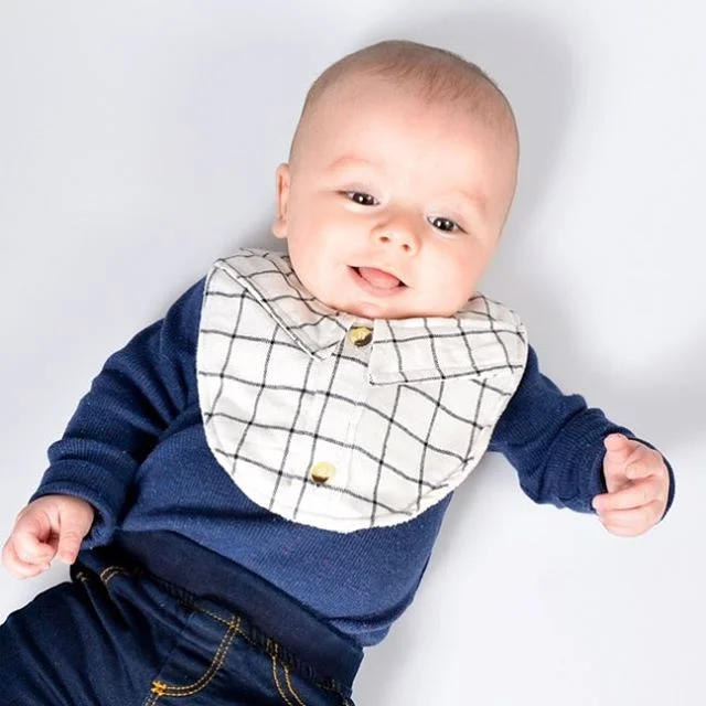 We are about to make your Monday a little brighter thanks to @cabrimc @erinmcleod1 with our new UNISEX button up  bibs!! #tuneintomorrow #lookmomwematch