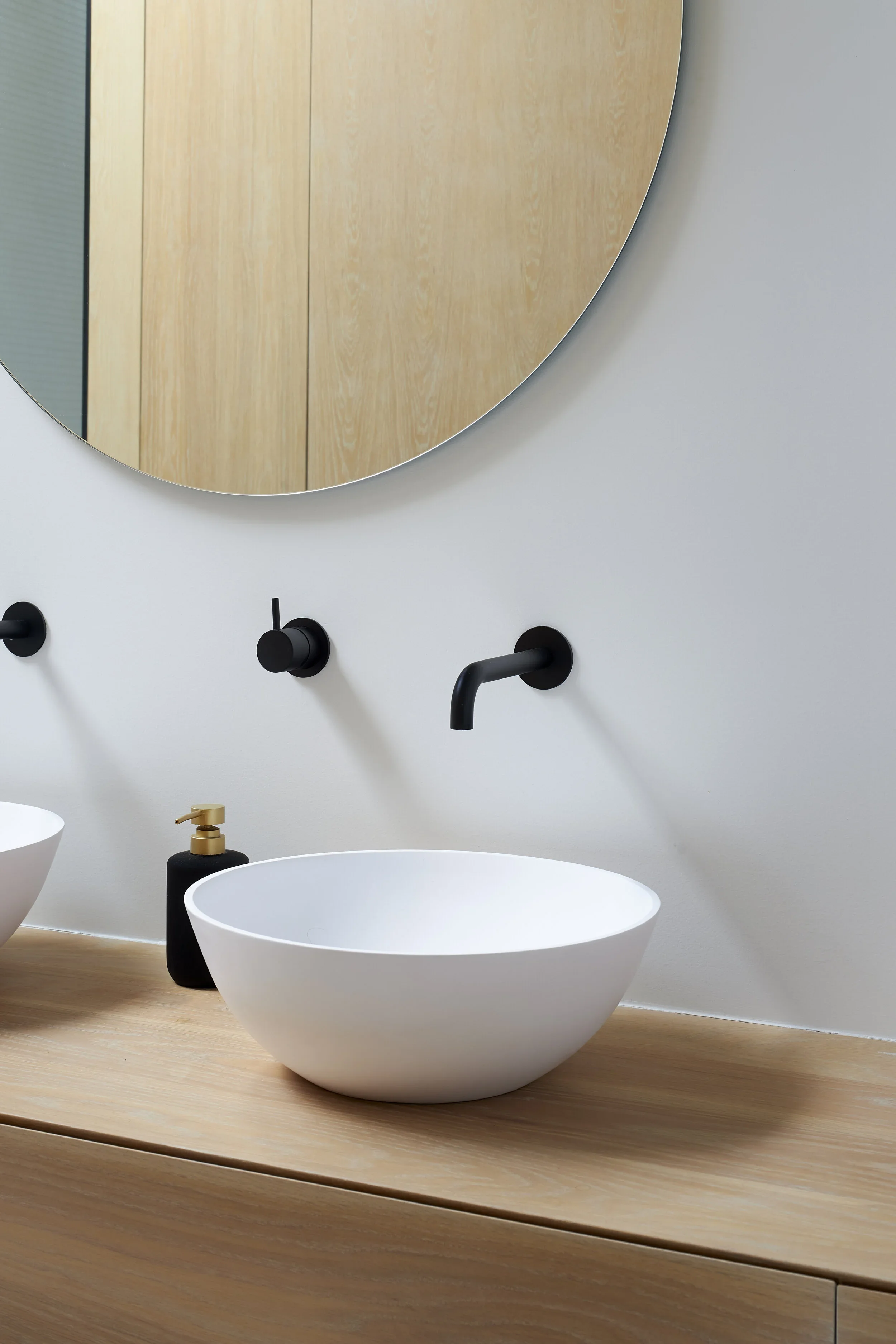 Atelier+Aitken+SW+Pro+Contemporary+Boatshed+Home+Design+Ensuite+Wood+vanity.webp