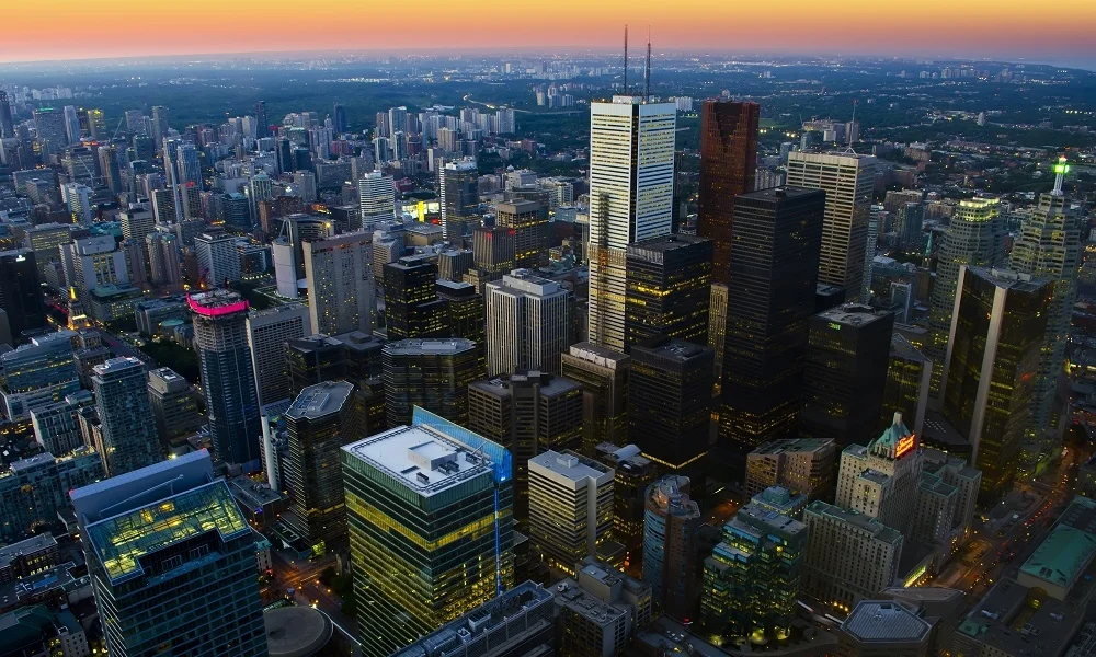 TORONTO 2030 PLATFORM We developed this online tool to track building performance towards City of Toronto and Federal GHG-emission reduction targets in downtown Toronto (the Toronto 2030 District). It displays emissions from energy use, water use and transportation by individual building, building type and geography. Launched 2018