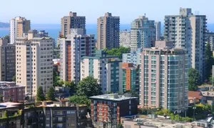 THE VALUE OF INVESTING IN CANADIAN DOWNTOWNS This ‘living’ project is the first of its kind – examining 17 downtowns across Canada to assess changes in attitudes, perceptions, functionality and performance over time. This project is envisaged to act as a resource for city builders, compiling evidence-based research that illustrates the importance of investing in downtowns. Published 2013