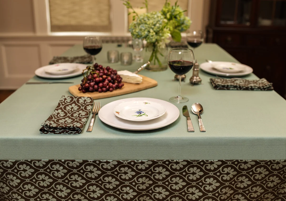 1602 GreyHouseLinens2 (156 of 212)-Edit.jpg