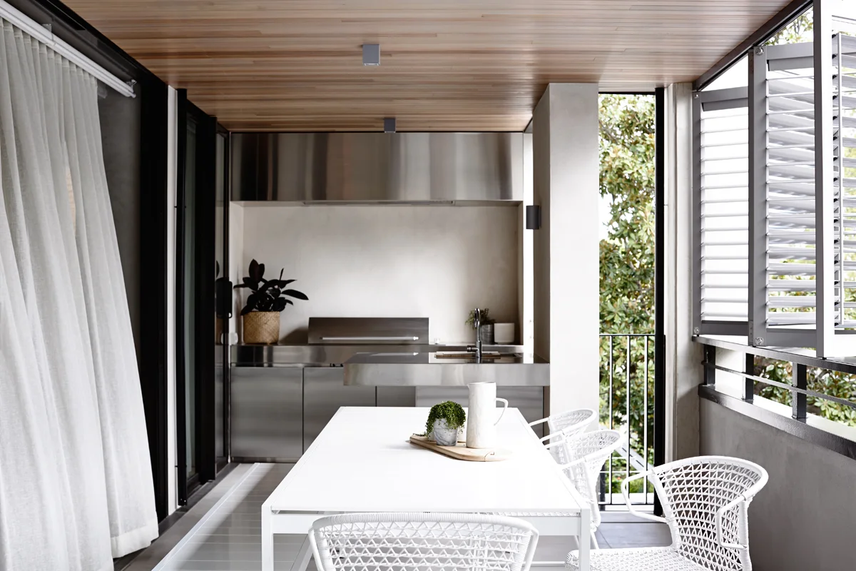 Neometro_WalshSt_Nina Provan_Styling_36967.jpg