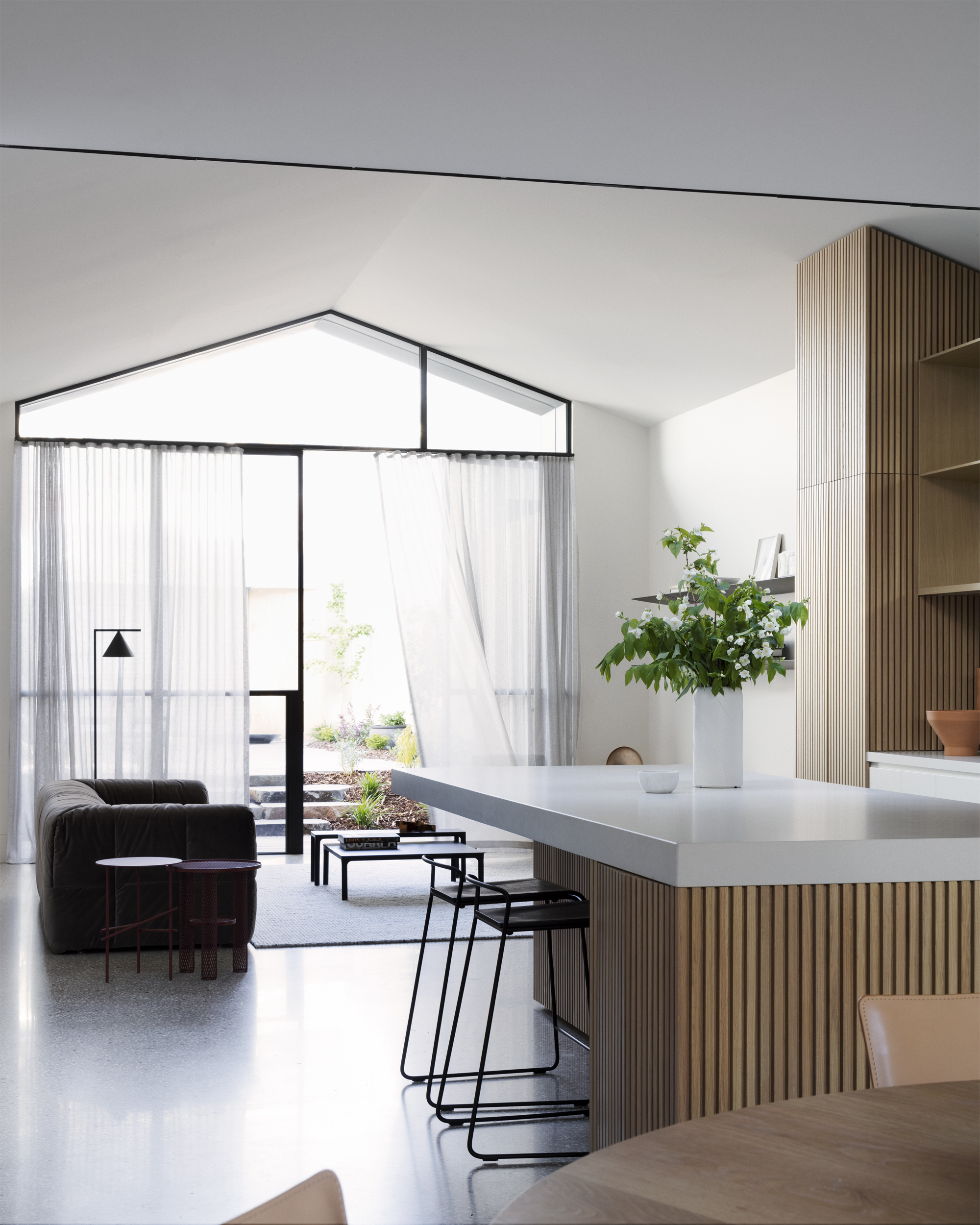 nina_provan_styling_port_melb_pandolfini_architects_2.jpg