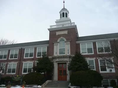 RETURN TO DAK TO PLAYS IN NEW JERSEY