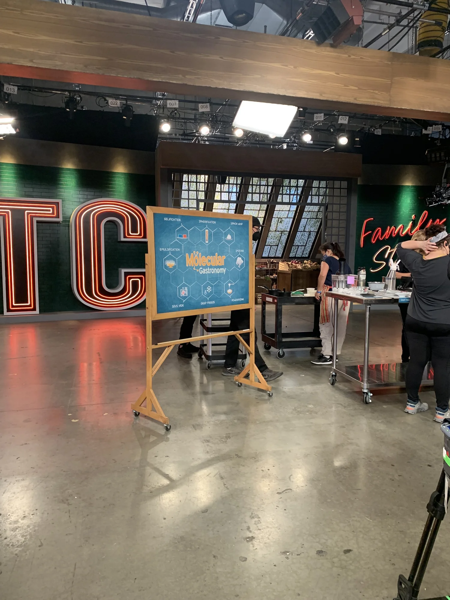 Top Chef Family Style production detail four