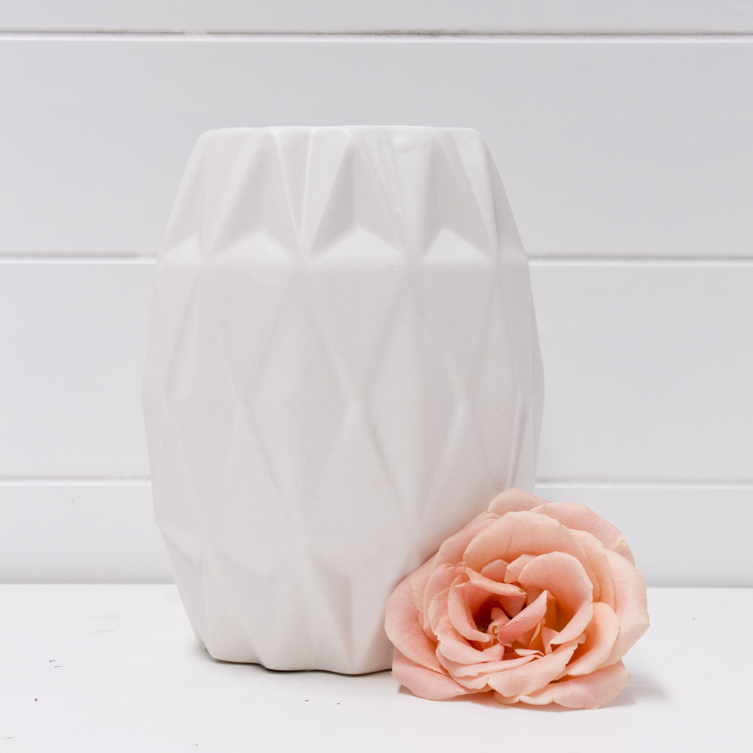 White geo textured vase.jpg