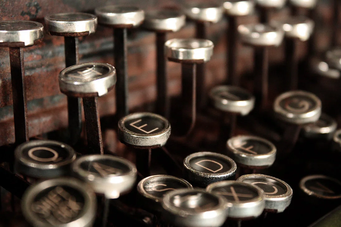 old_typewriter_by_israfelx-d558xvx.jpg