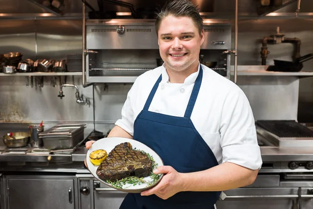 _140117-RistoMorini-029-Gordon with finished steak.jpg