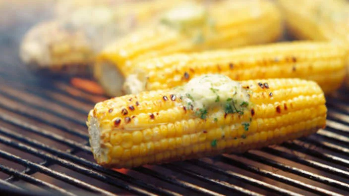 site_21_rand_1005142225_barbecue_corn_cobs_with_herbs_butter.jpg