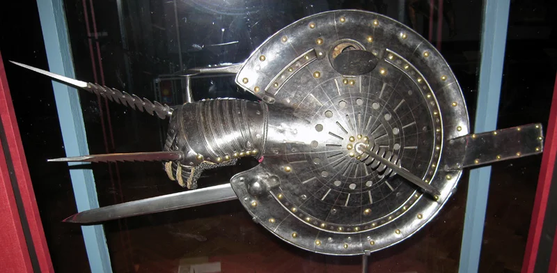 The Buckler Shield in D&D5e