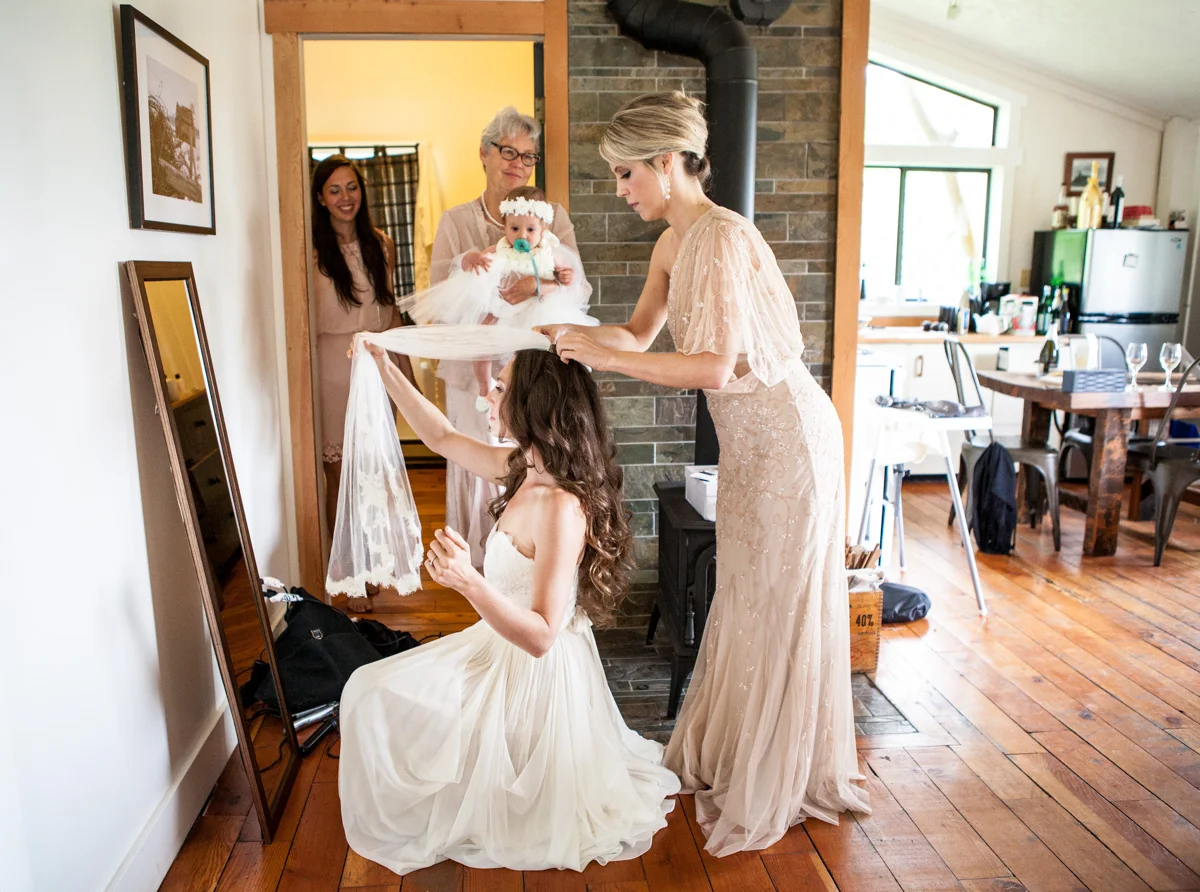 Grace_GettingReady_WEB-85.jpg