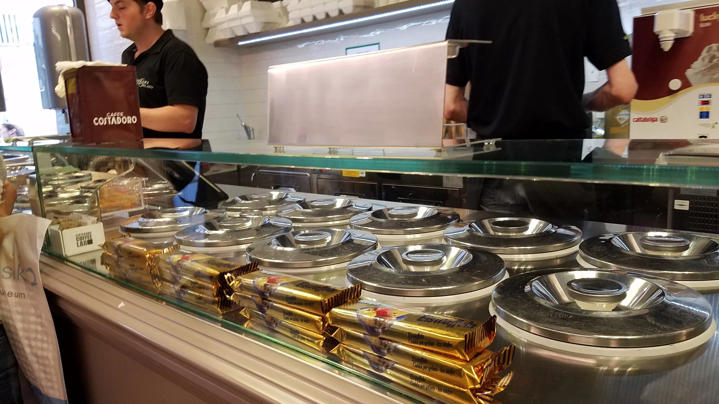 I like when stores have these containers for their gelato! It makes it feel more fresh to me - no scientific reasoning behind this whatsoever.