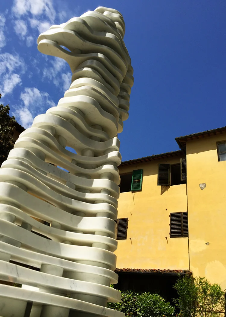 I fell for this interpretation of David, "HERO for Florence — Homage to David: Saracino interprets Michelangelo", 2015. In the courtyard at the Accademia.