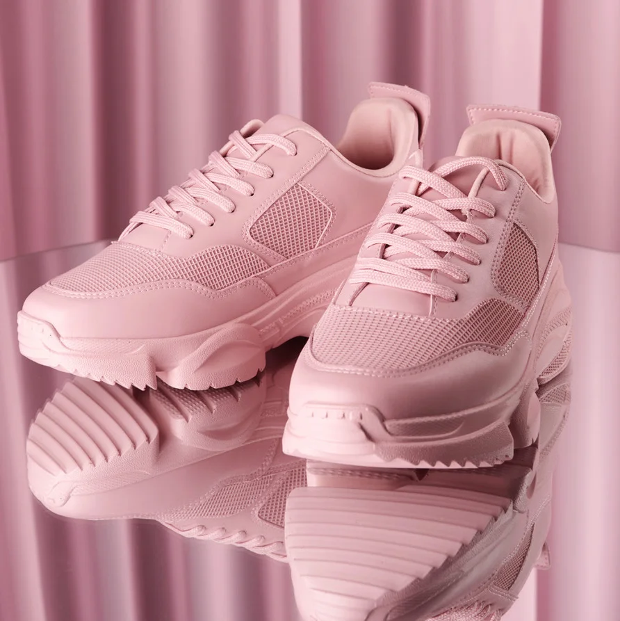 Special Edition: Essentiel Antwerp sieht Pink