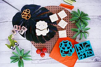 Lunch Punch Sandwich Cutters - Dinosaur