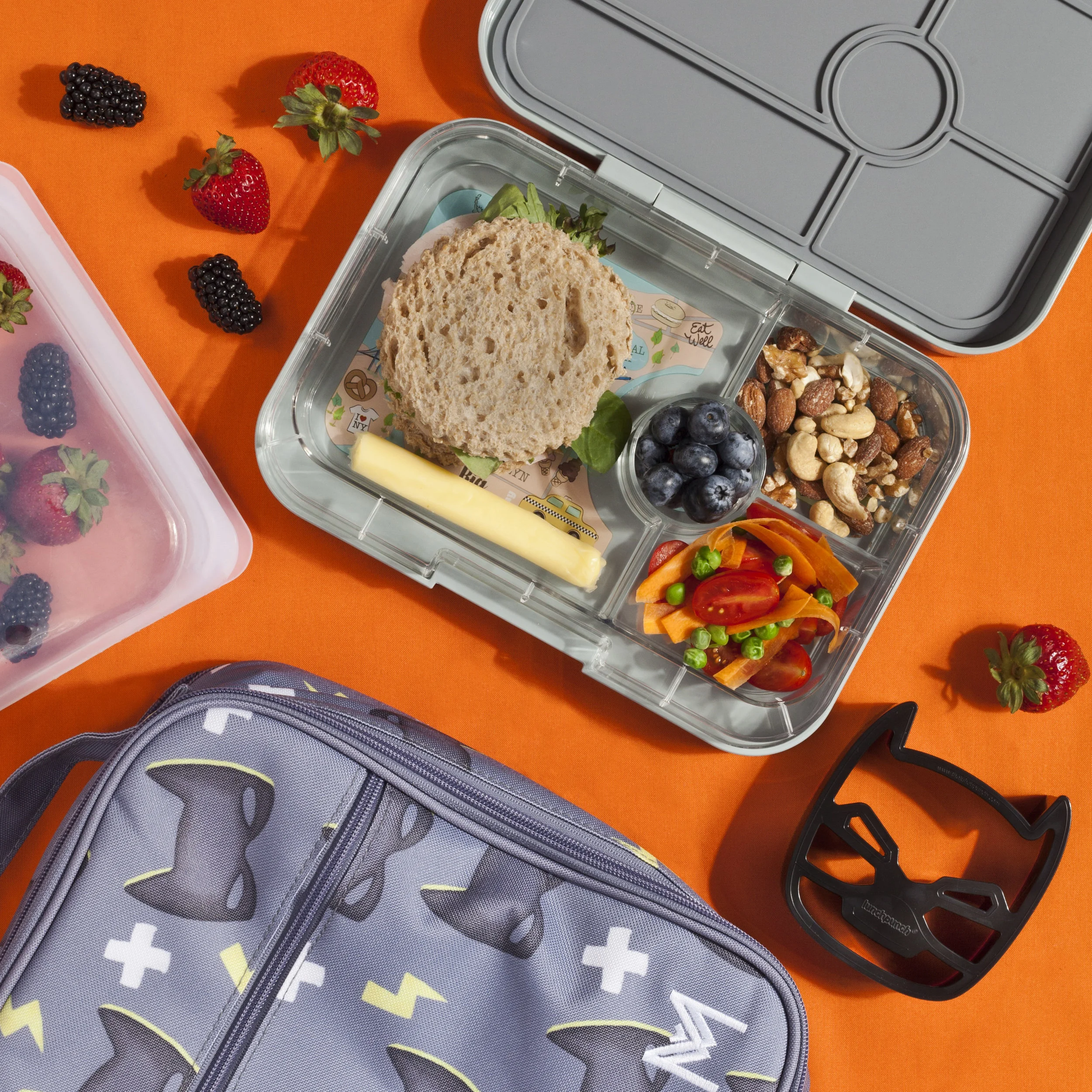 Montii Lunchbag with Yumbox Tapas and LunchPunch Sandwich Cutters