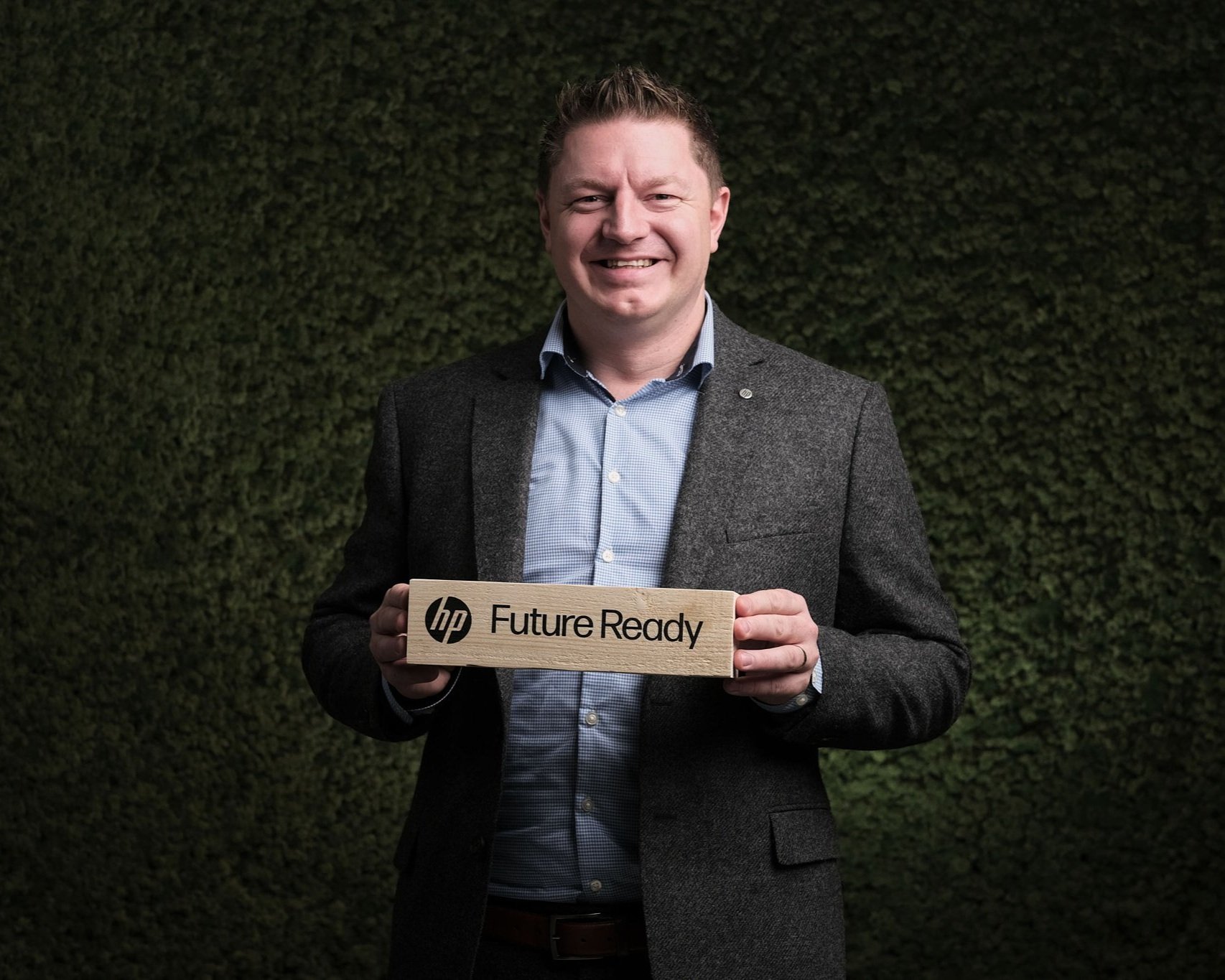 corp-portraits-24-HP-CEO-fin.jpg