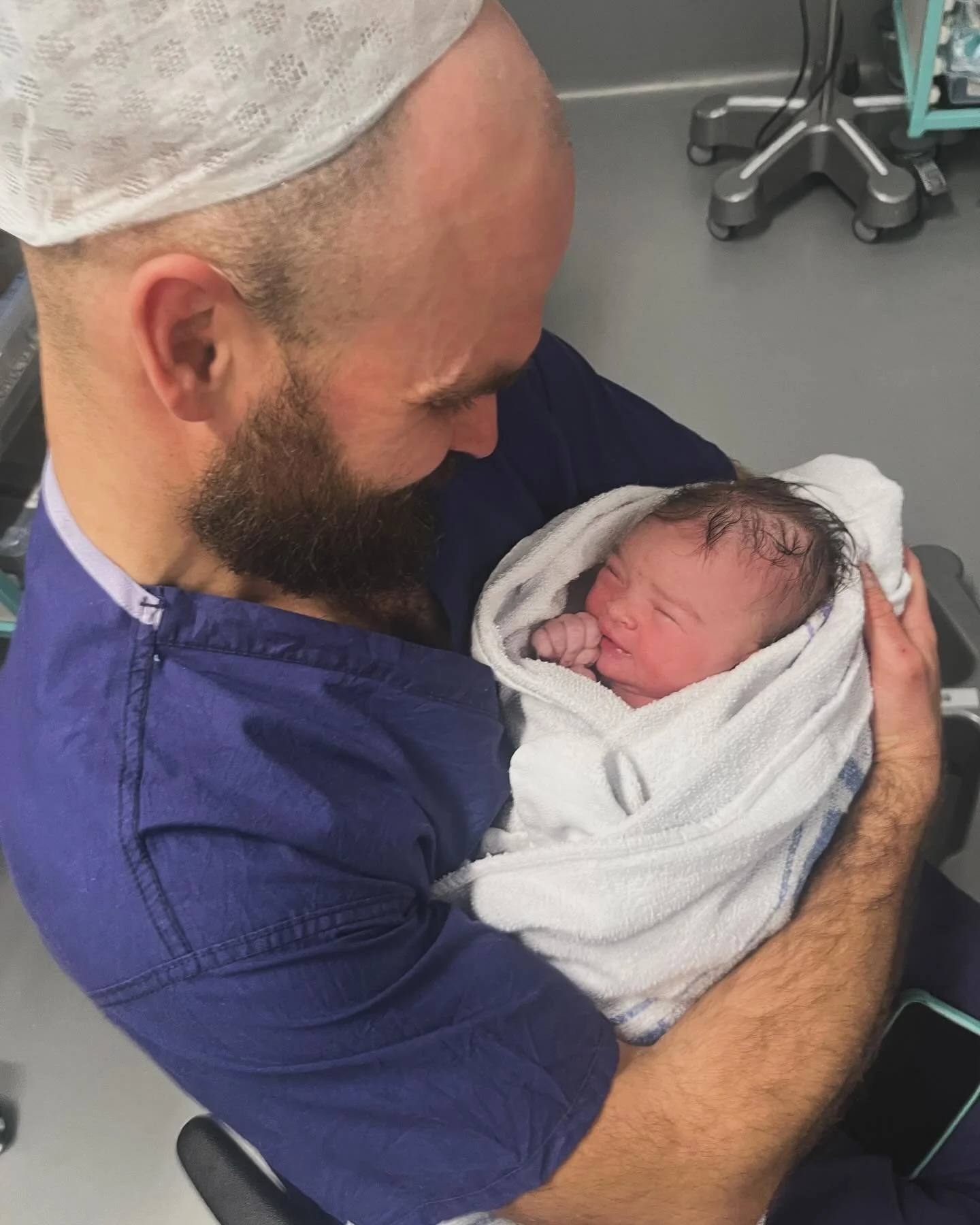 Meet Zora 🐣 Born on 16th January, weighing in at 3.54kg. It feels totally bonkers.  Her mum @evva_sem has been incredible. 👑Cherry the dog is already proving to be a beautiful older sister. 🐶MASSIVE shoutout to the team at @ruhbath for getting her