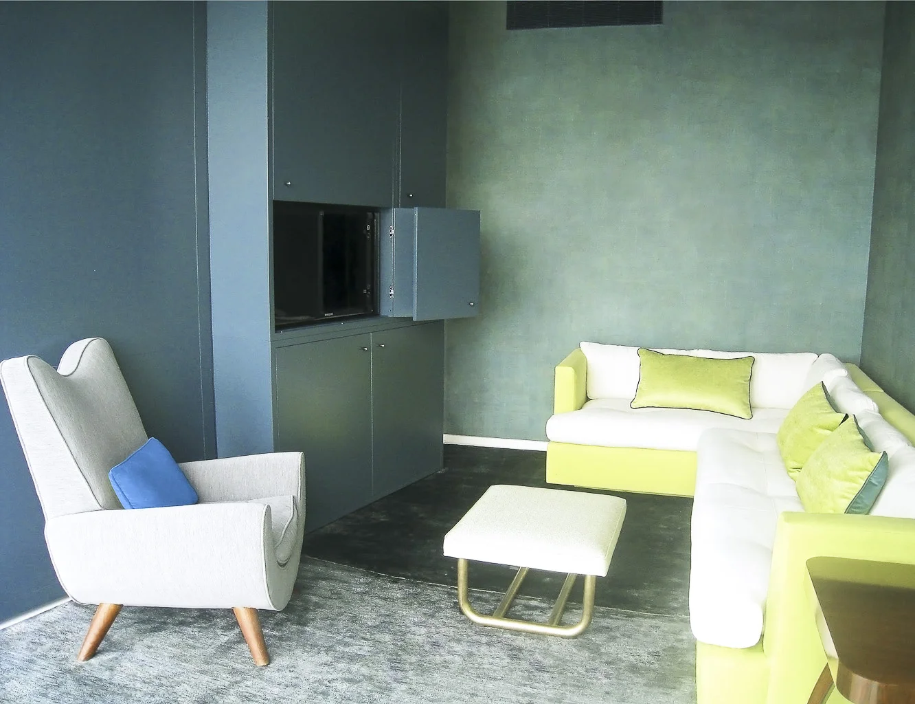DADO_1206_016R3_brighter.jpg