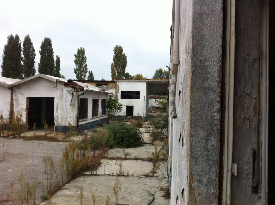 lo spazio di via Cancano 5 a Baggio