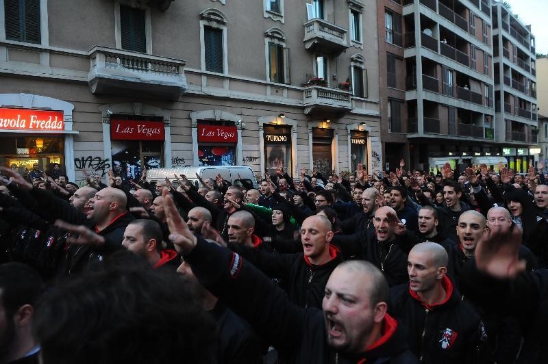 Parata nazifascista a Milano 29 aprile 2014