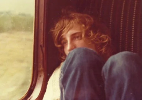 LUCA VIVE ❤️&zwj;🔥
&Egrave; passato un sacco di tempo. Sono 40 anni ormai da quel 23 febbraio del 1986 quando in piazzale Lugano, a Milano, un proiettile sparato da un agente della Digos uccide &ldquo;per sbaglio&rdquo; Luca Rossi, giovane militante