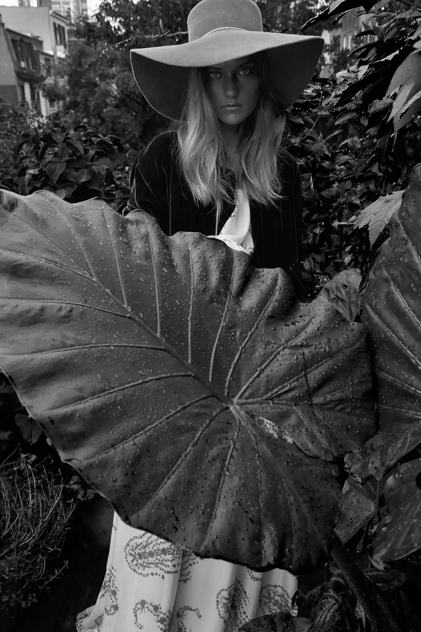 look6-702fin_BW-copy copy*.jpg