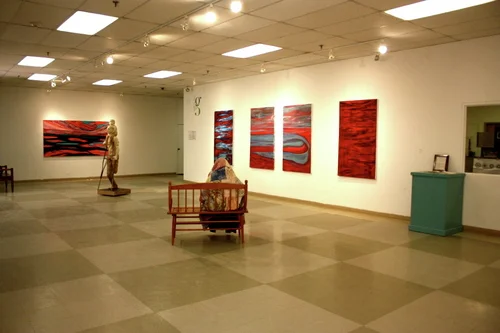 Gallery 5: "Ties Among Us/Zwiazki Miedzy Nami" 