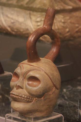 Examples of Pre Columbian stirrup vessels 