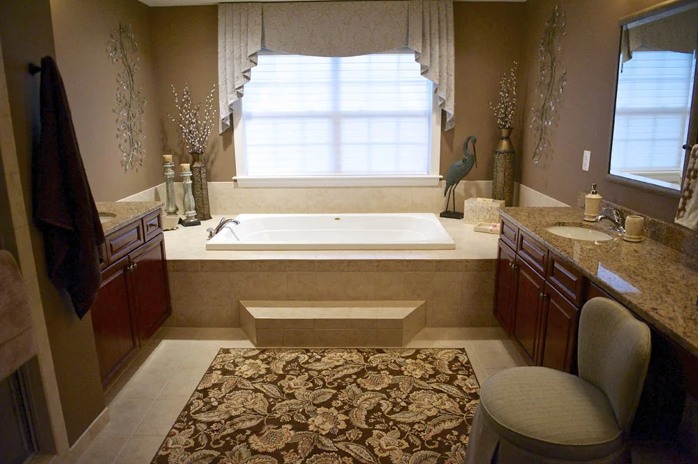 Fave_Barborak Master Bathroom 7.jpg