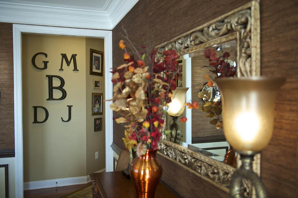 Fave_Barborak Family Photos Wall 1.jpg