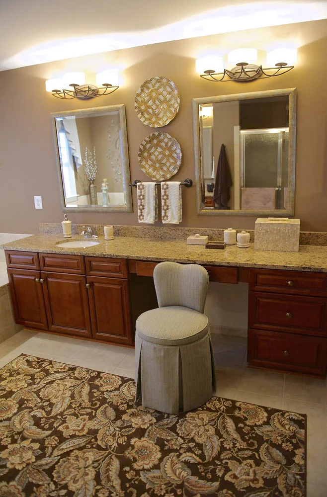 Fave_Barborak Master Bathroom 4.jpg
