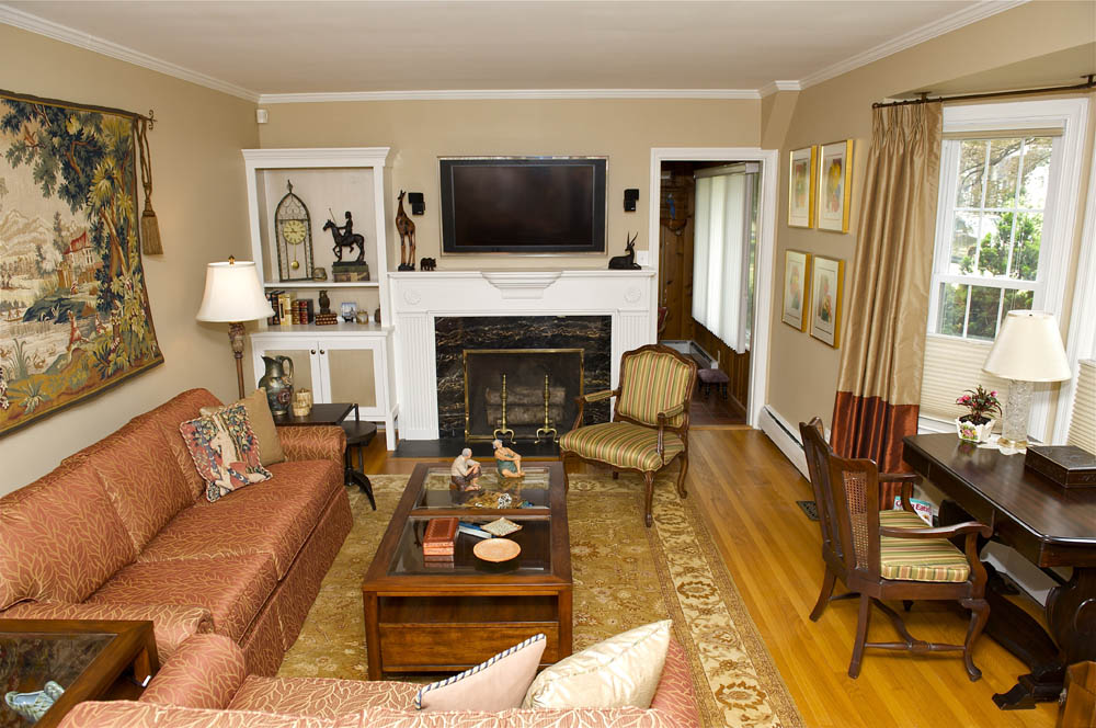 Fave_Living Room_Full View.jpg