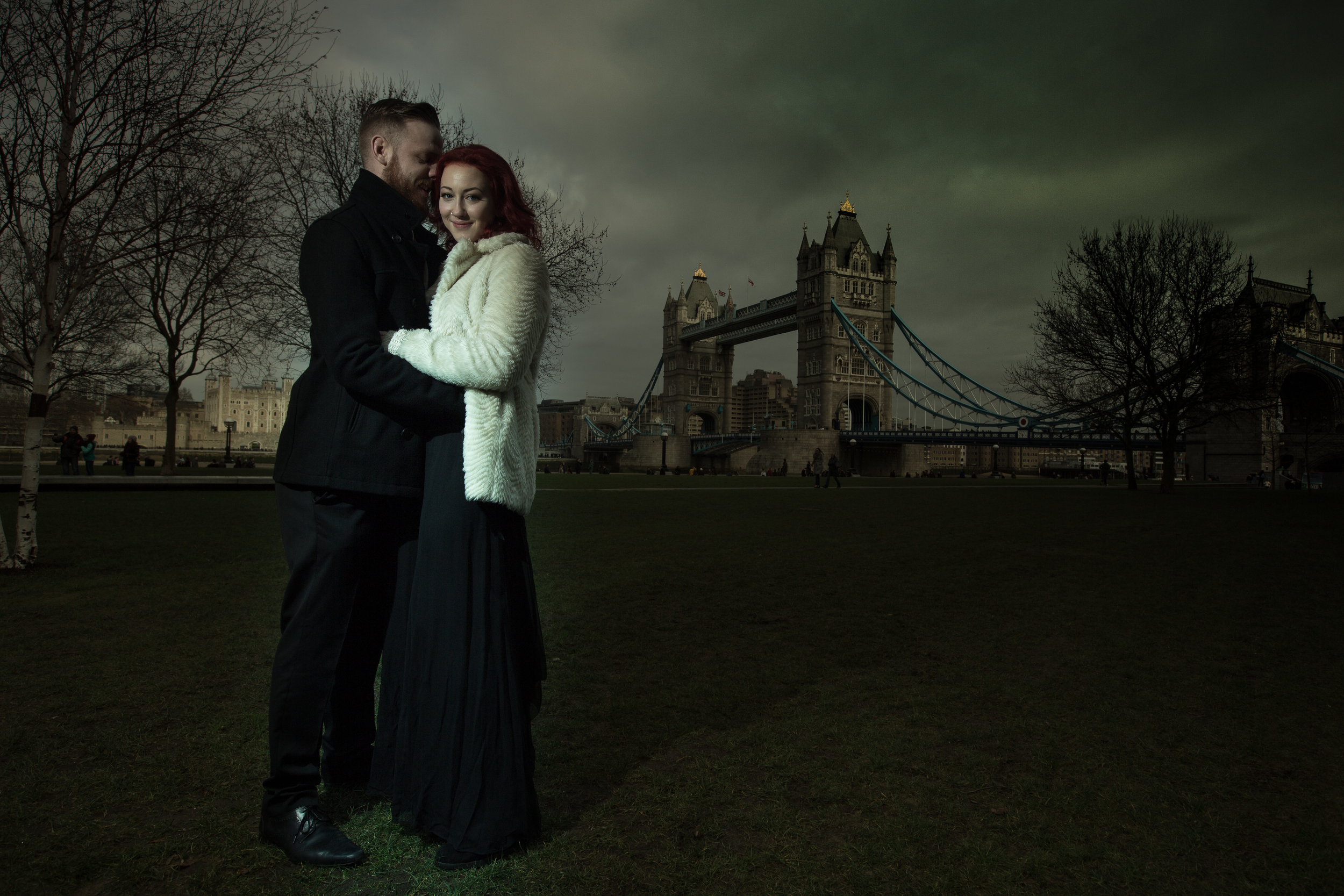 tower-bridge-engagement-2-london-uk-destination-wedding-photography-Adam-Rowley