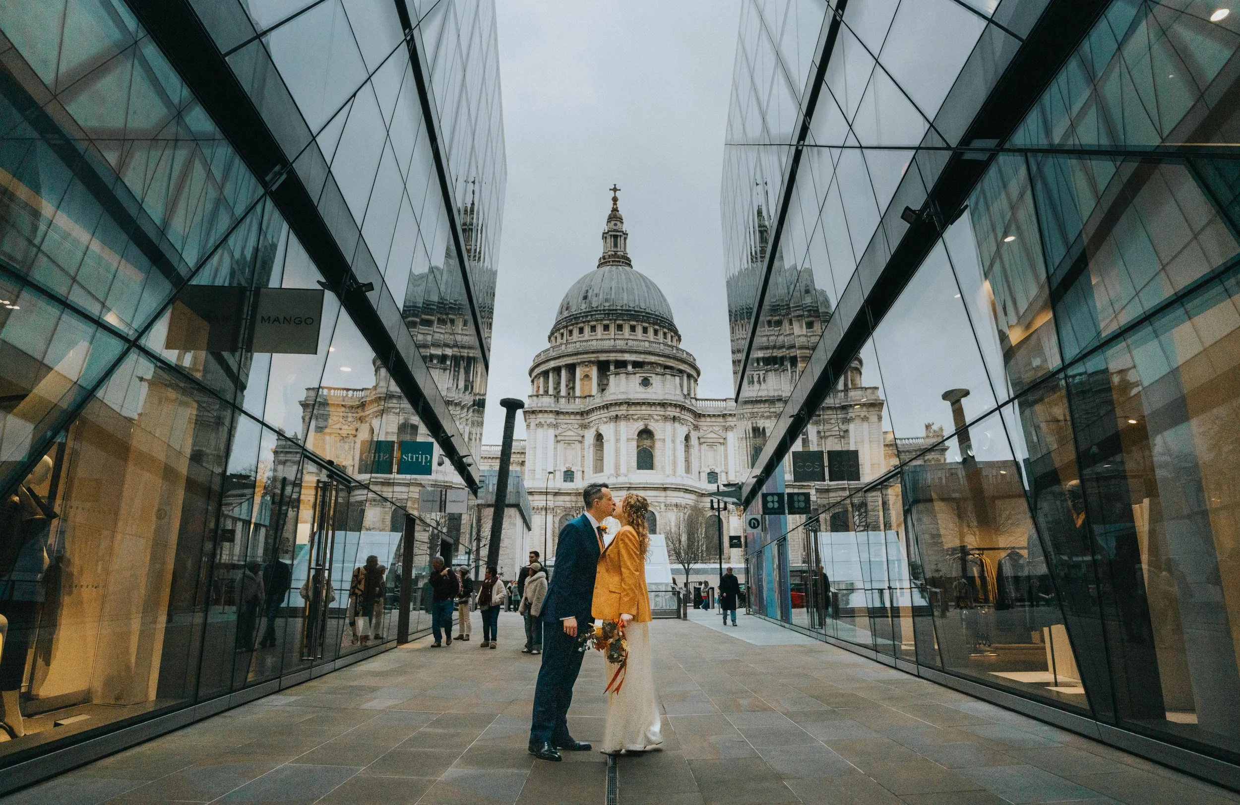 CIARA AND TOM'S LONDON WEDDING, WANDSWORTH TOWN HALL TO BALFOUR ST BARTS