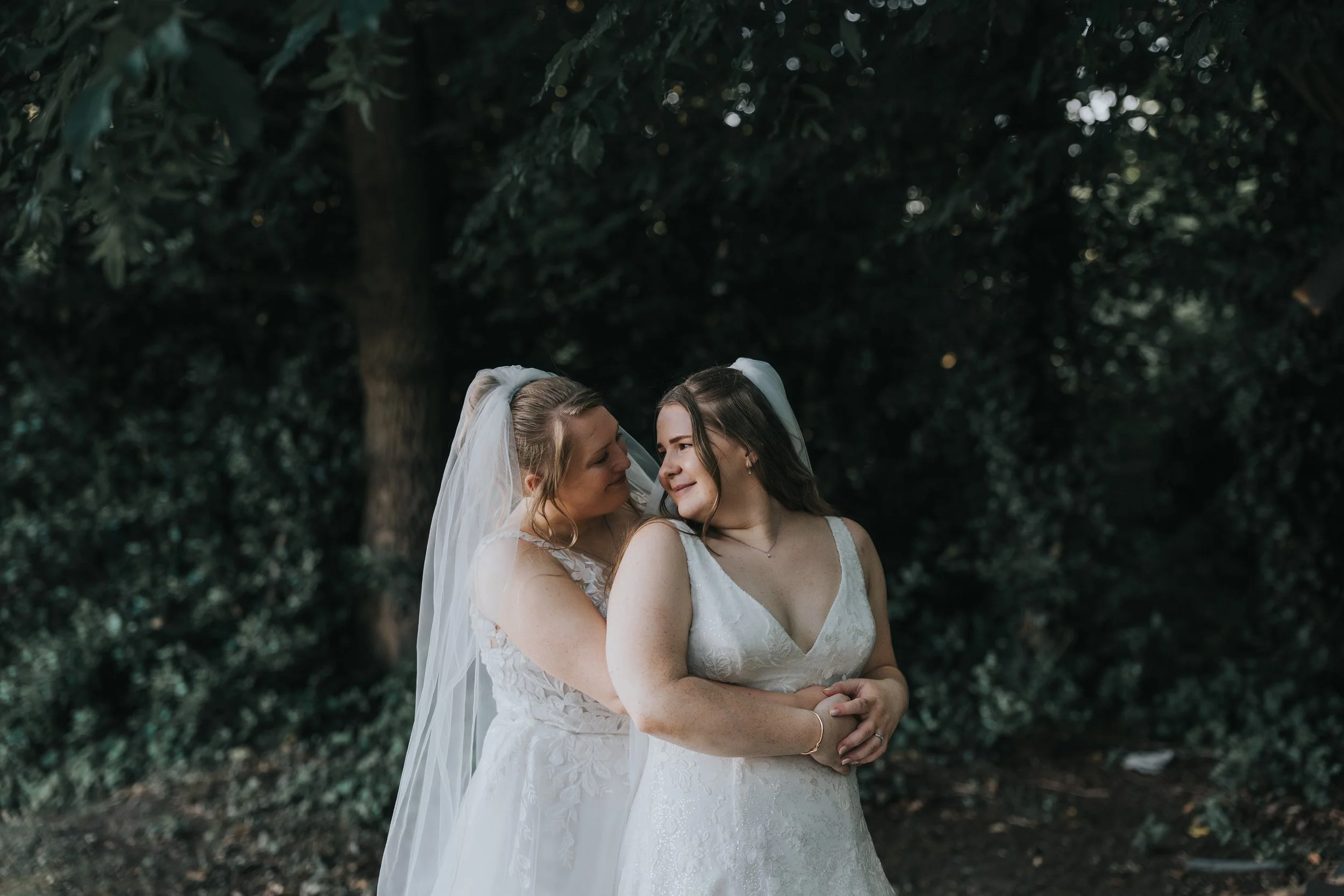 SARAH AND ABBIE'S KENT WEDDING, BRIDGEWOOD HOTEL CHATHAM
