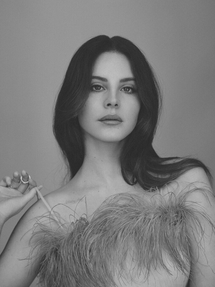 LANA DEL REY_S1_091v2.jpg