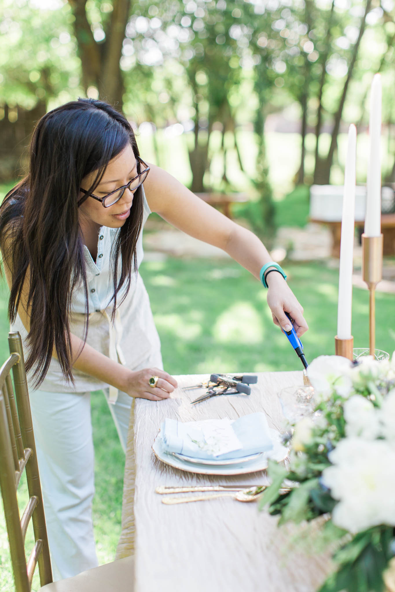 An image Courtnee Murphy Photography snapped of me styling our recent shoot together. Can't wait to share the pretty! See what beauty teamwork can create? 