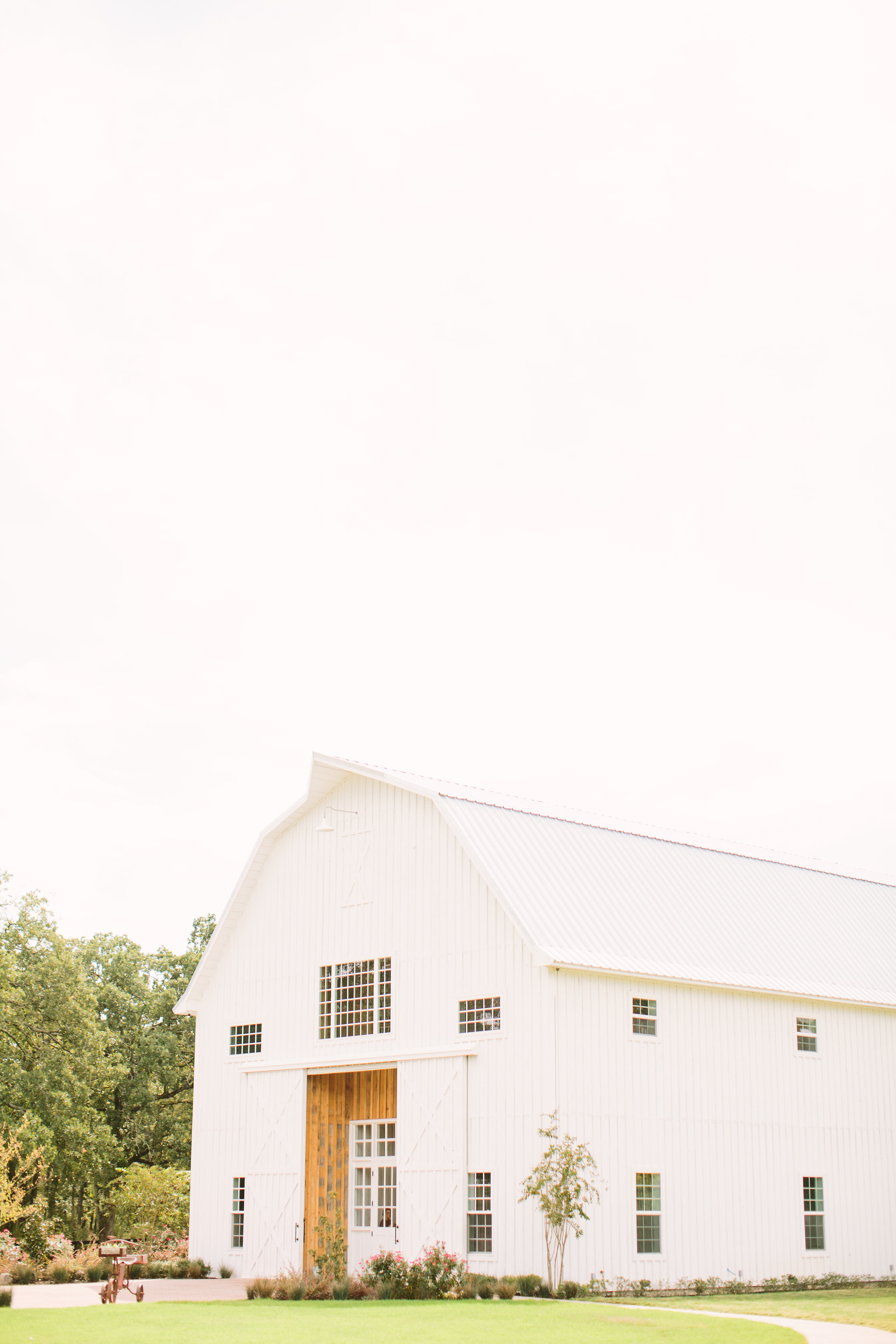 White Sparrow Barn Wedding - Dallas Wedding Coordinators