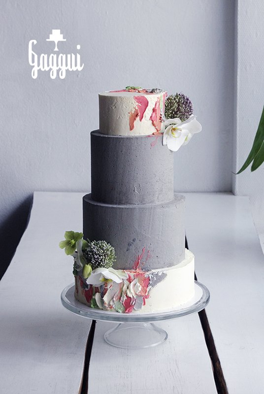 Grey Oilpaint Weddingcake Gaggui.jpg