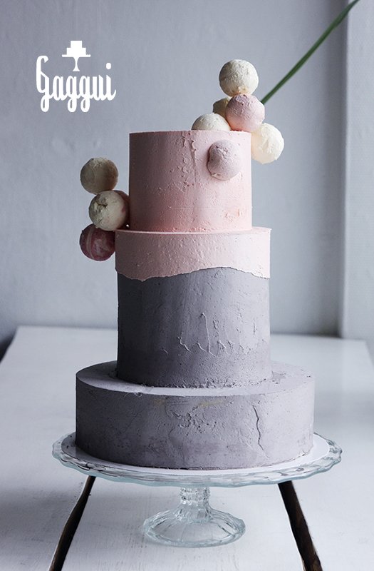 Ball Pink Grey Wedding Cake Gaggui.jpg