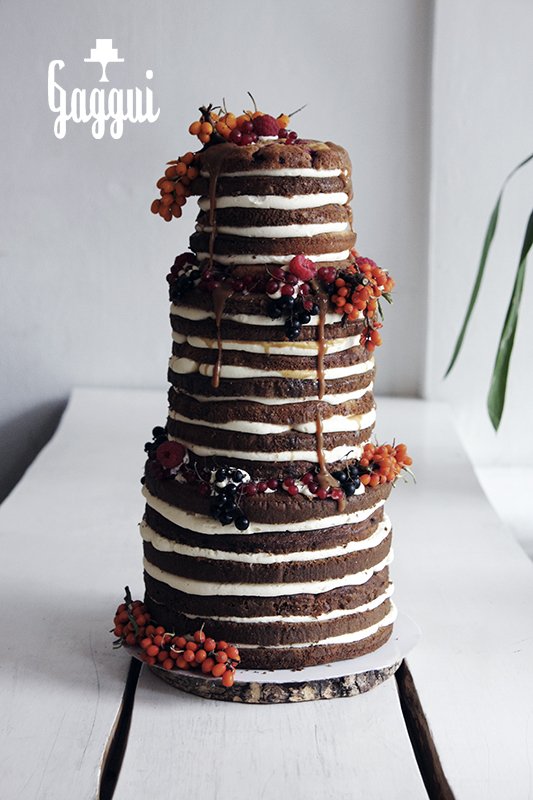 Gaggui Naked WeddingCake.jpg