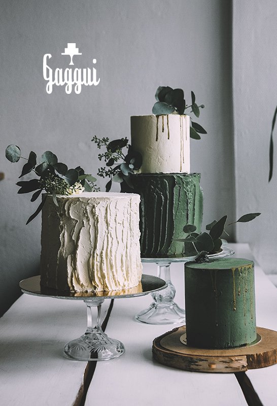 Green & White Golddrip Trio Weddingcake Gaggui.jpg