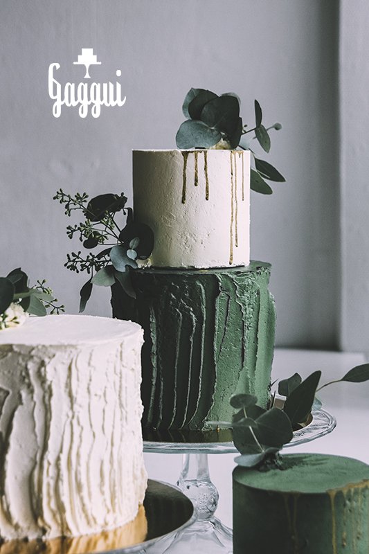 Green & White Golddrip Weddingcake Gaggui.jpg