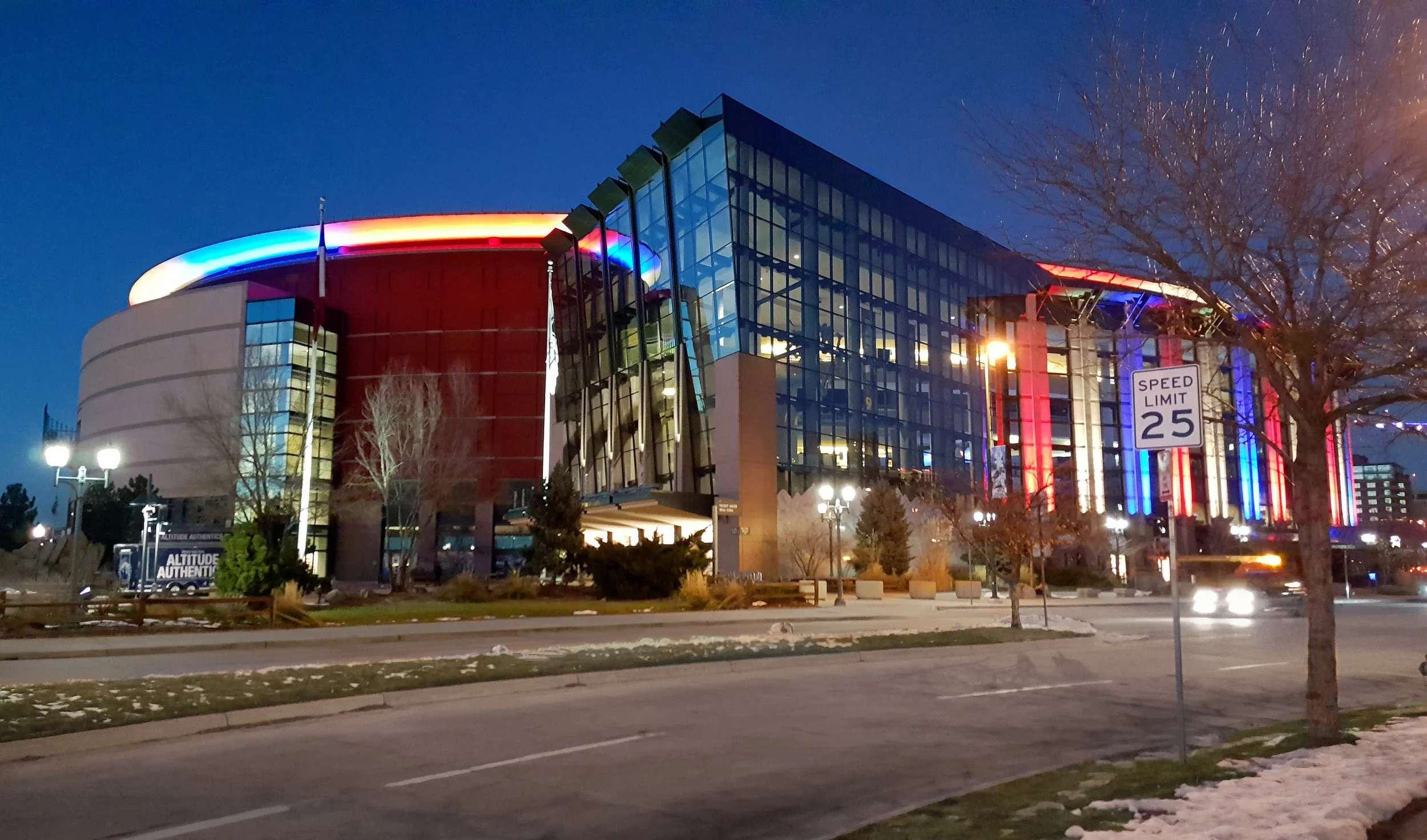 PepsiCenterExteriorLightingEnhancements_52027336_rsz_pepsi_8.jpg