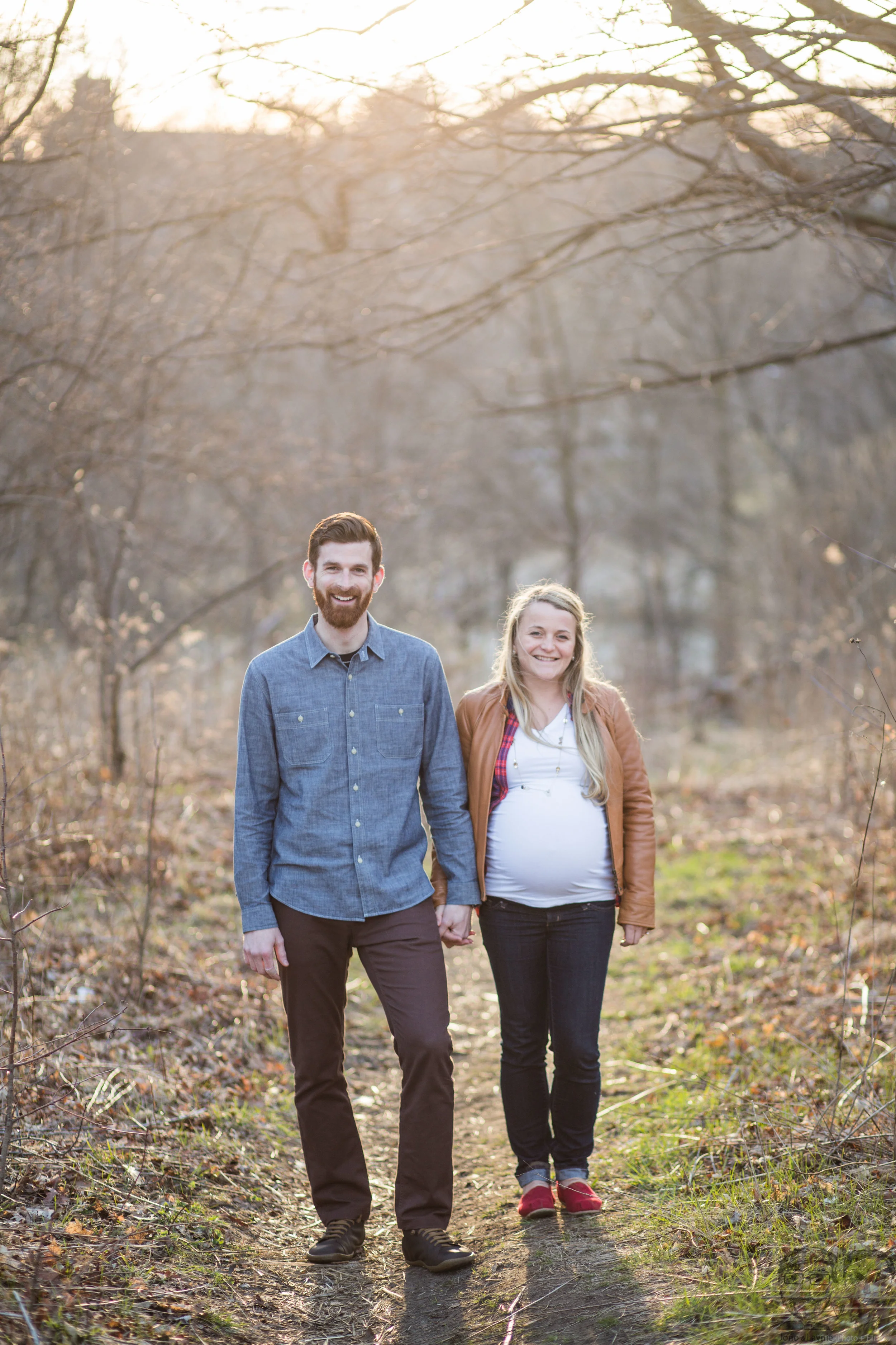 014Jen&Bren-baby bump.jpg