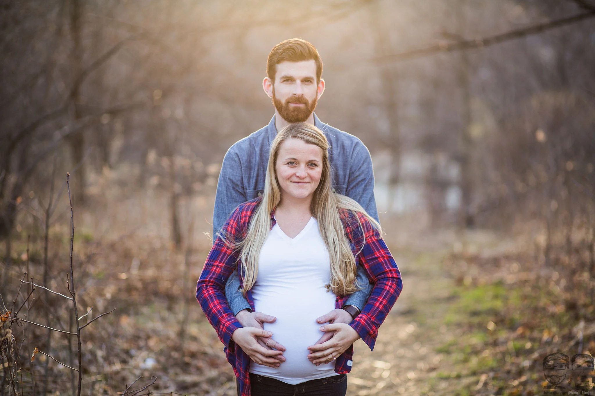 027Jen&Bren-baby bump.jpg