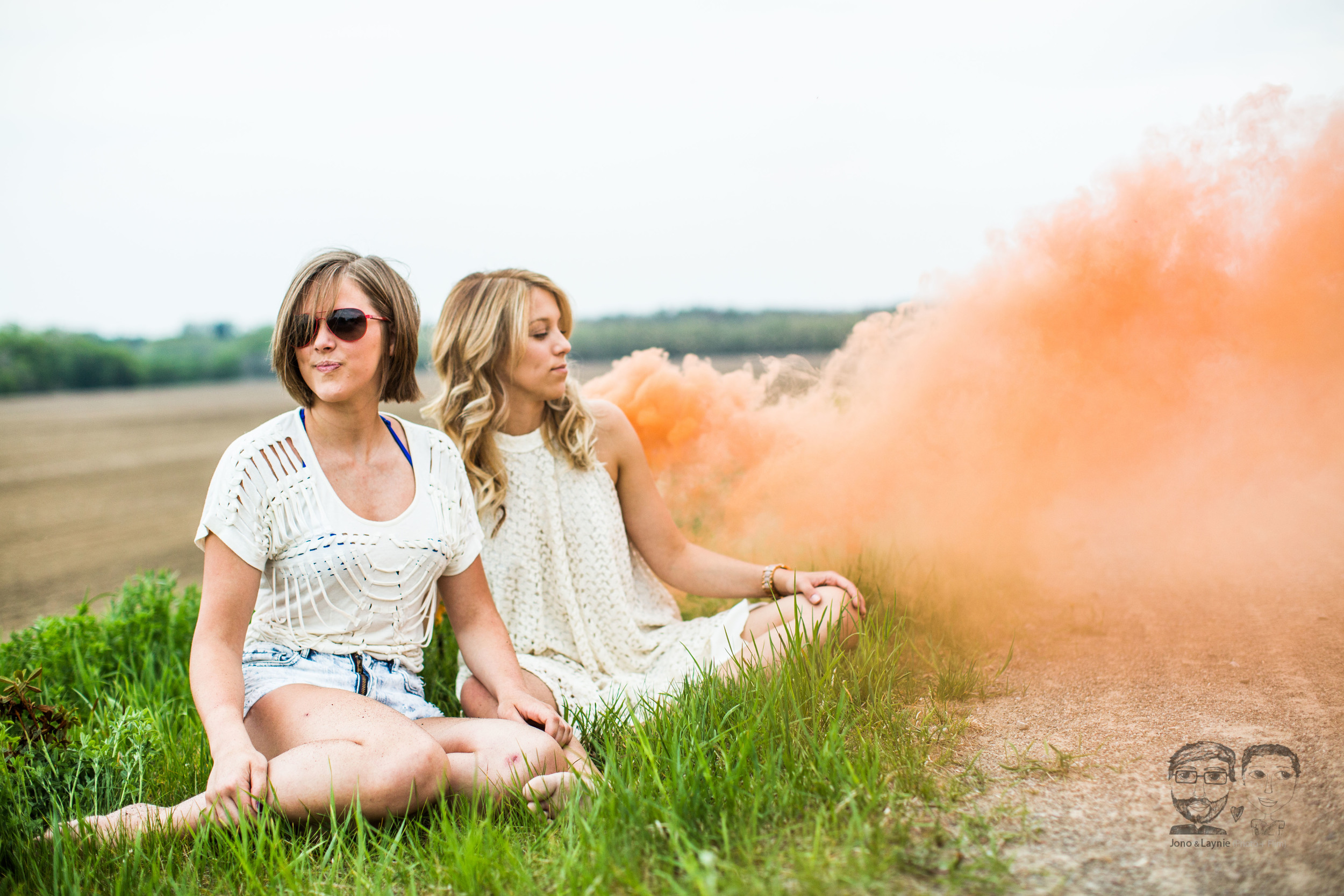 Jono & Laynie Co. are Niagara and Toronto based lifestyle photographers and videographers. We are committed to creative storytelling and capturing your unique details.