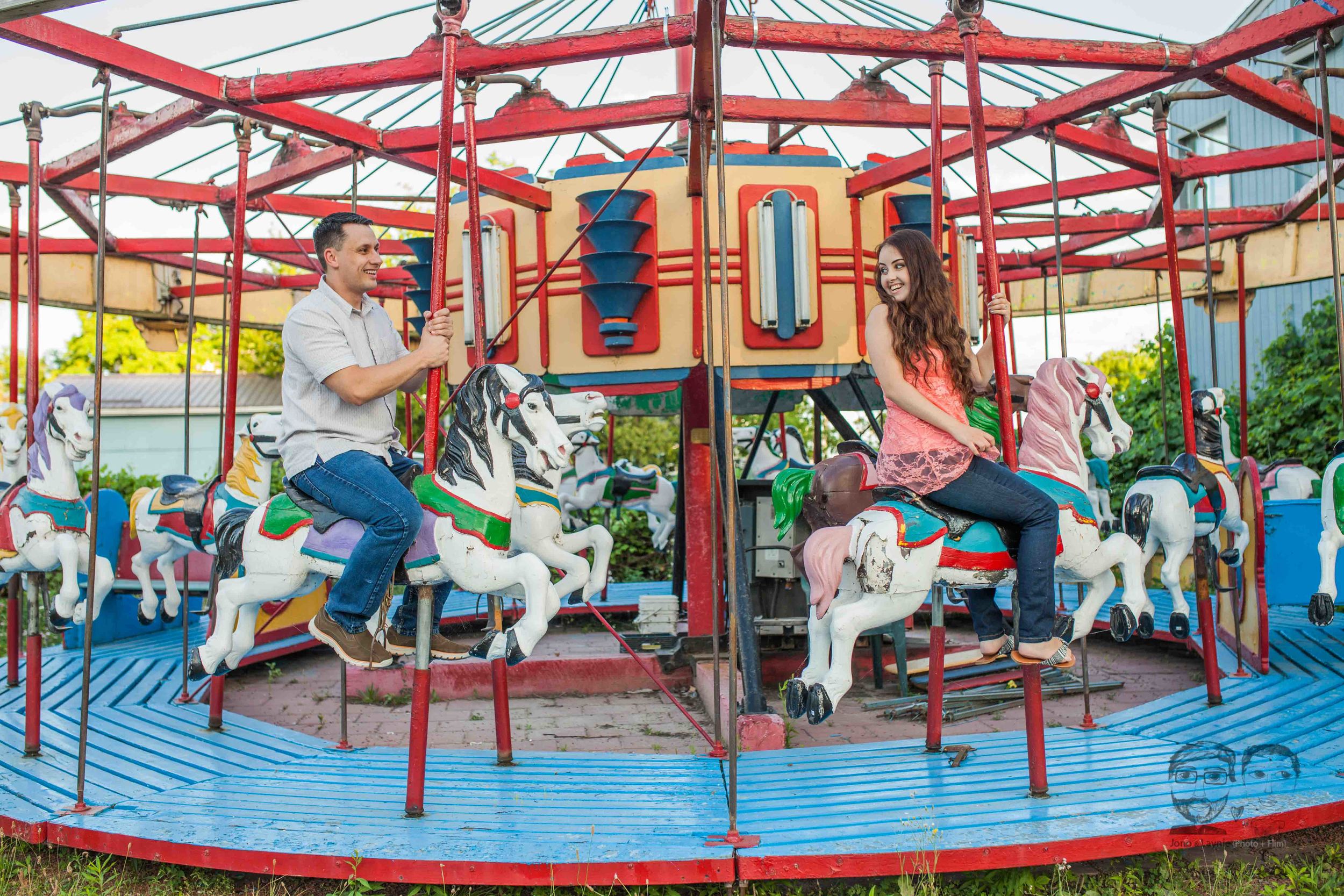 15Jono & Laynie Co.-Toronto and Niagara Lifestyle Photographers.jpg
