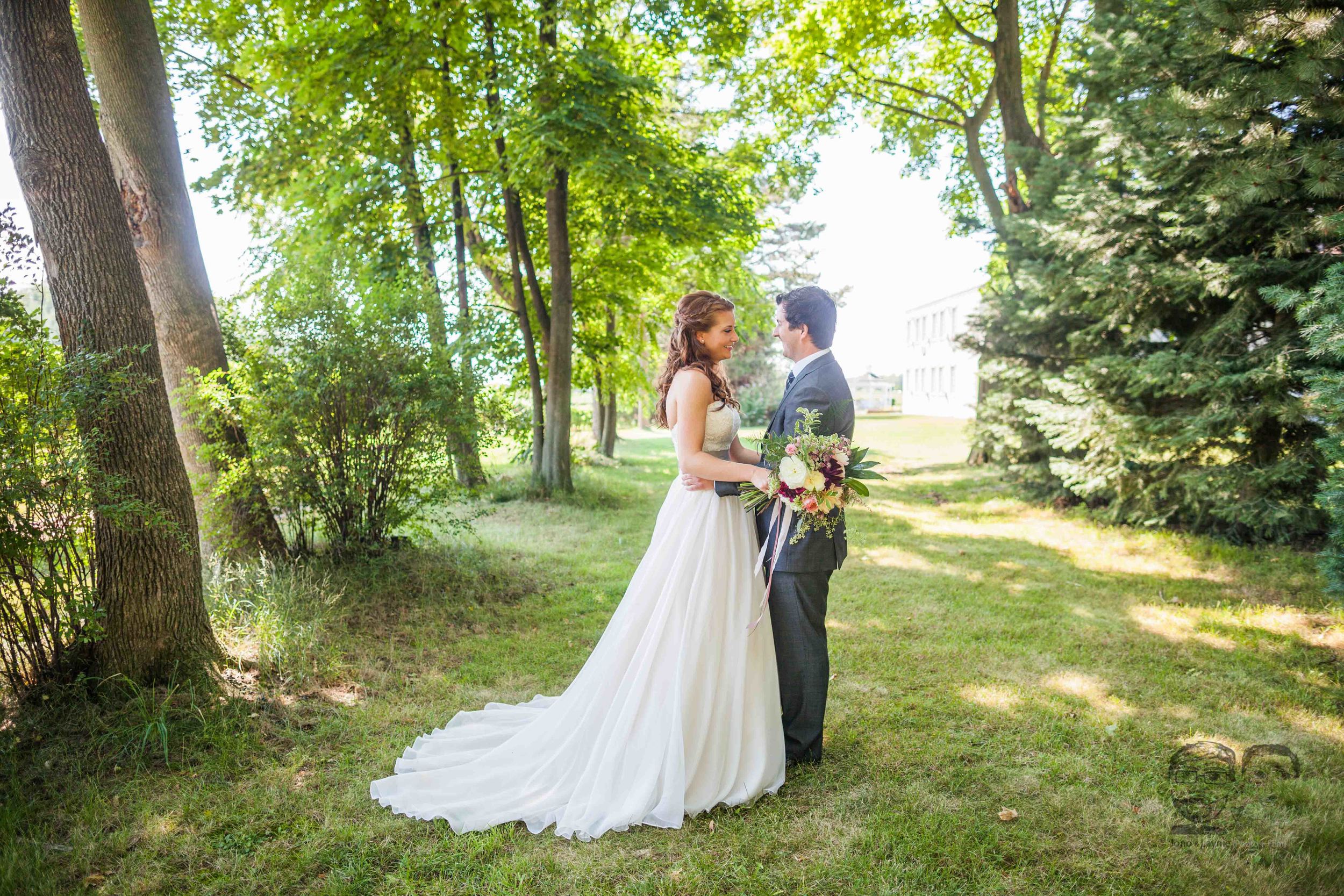 0047Riverbend Inn - Niagara photographers - Jono & Laynie Co.jpg